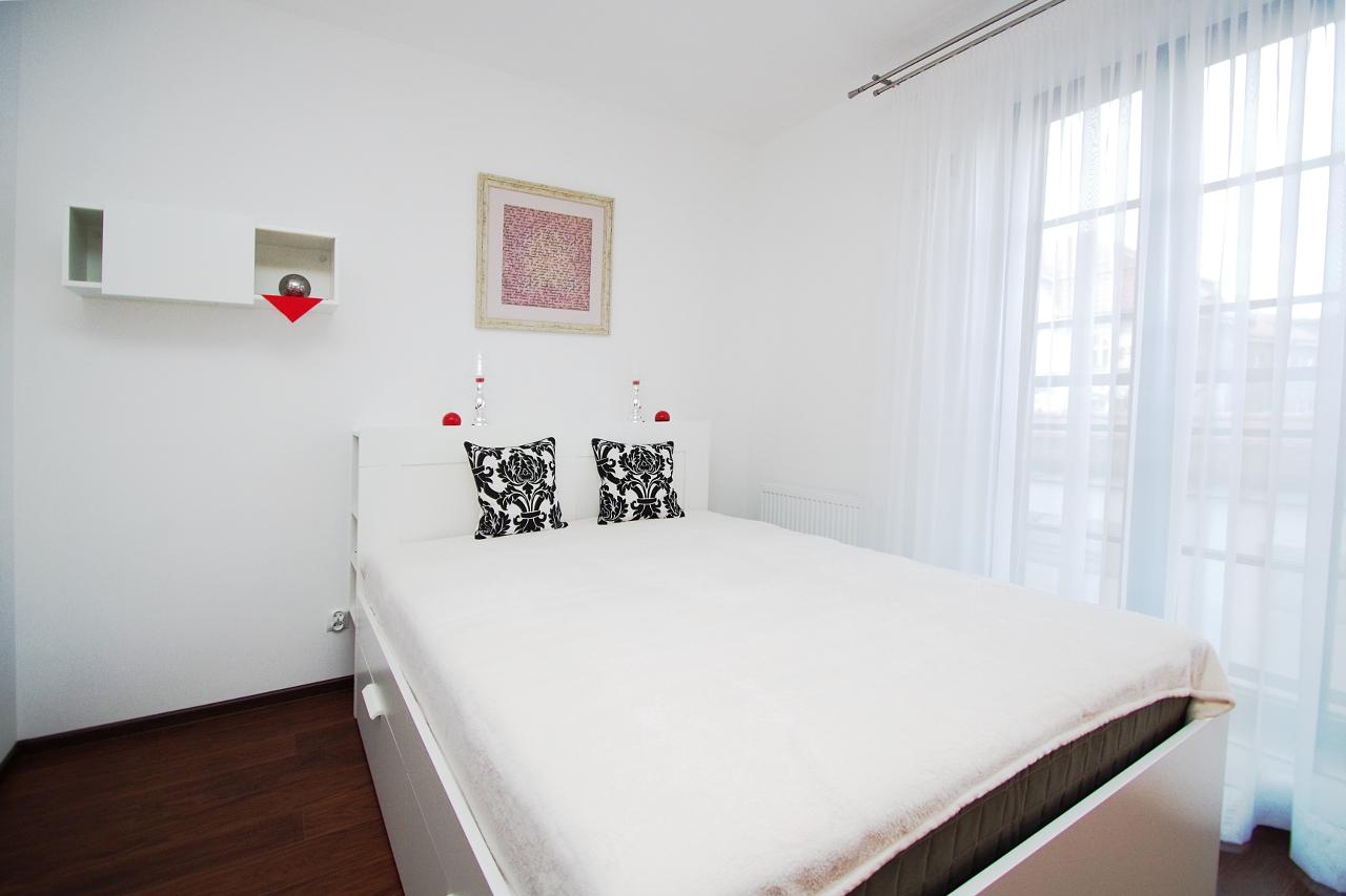 Sardinia (Metropolitan A) Apartment in Browar Lubicz in Krakow Old Town, Three bedroom apartment - LANDMARK APARTMENTS